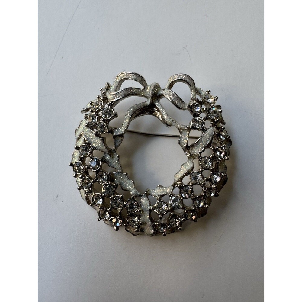 Set 6 Vintage Christmas brooch Gold / Silver Tones Faux Gems Costume Wreath Tree - Picture 6 of 13